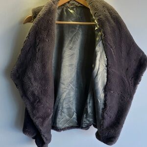 Elegant Faux Fur Vest - Charcoal/Gray